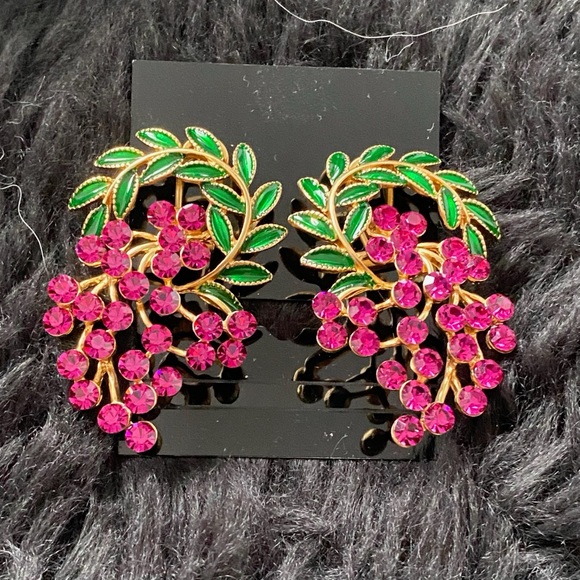 Kirks Folly Gold Tone Purple Grape Rhinestone Stud Earrings NWOT - Picture 5 of 12